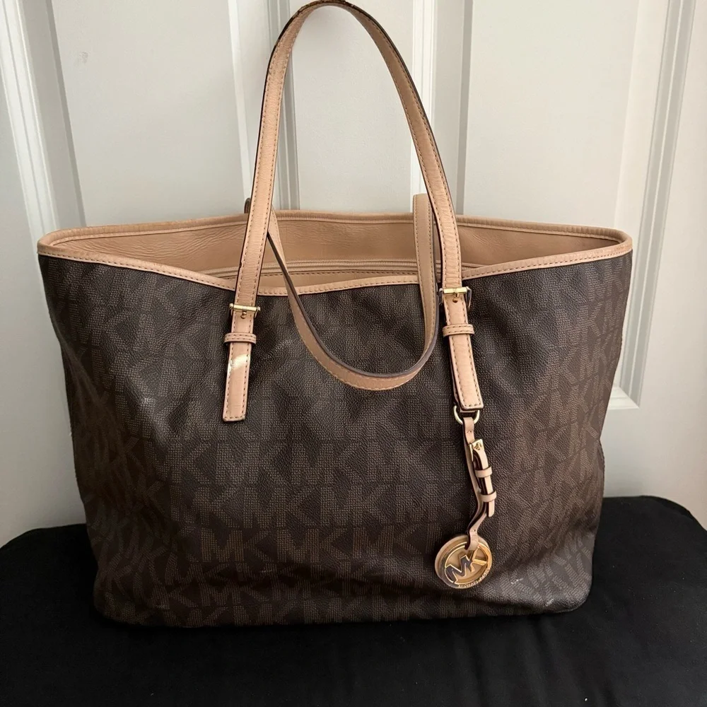 Michael Kors | Jet Set Travel Tote | Excellent Conditions